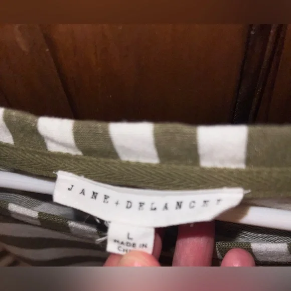 Stripped Green and White T-shirt Jane+Delancey Size Large - Picture 5 of 7